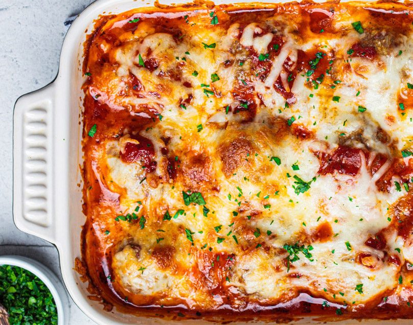 ΦΟΥΡΝΙΣΤΟΙ ΚΕΦΤΕΔΕΣ ΜΕ ΚΑΠΝΙΣΤΗ ΣΑΛΤΣΑ ΤΟΜΑΤΑΣ